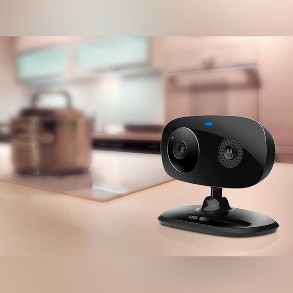 NIB Motorola FOCUS66-B Wi-Fi HD Home Monitoring Camera System - Picture 1 of 8
